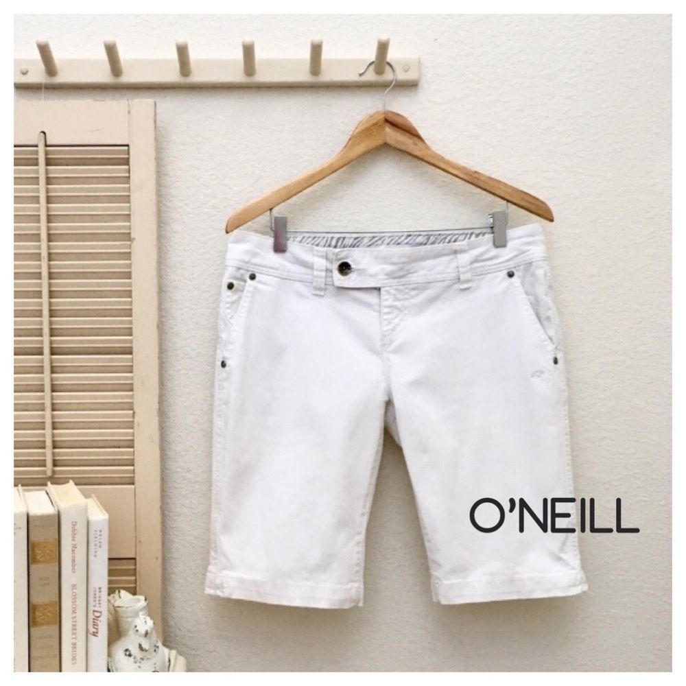 O’Neill White Cotton Walking Shorts, Bermuda Style, 9 Juniors